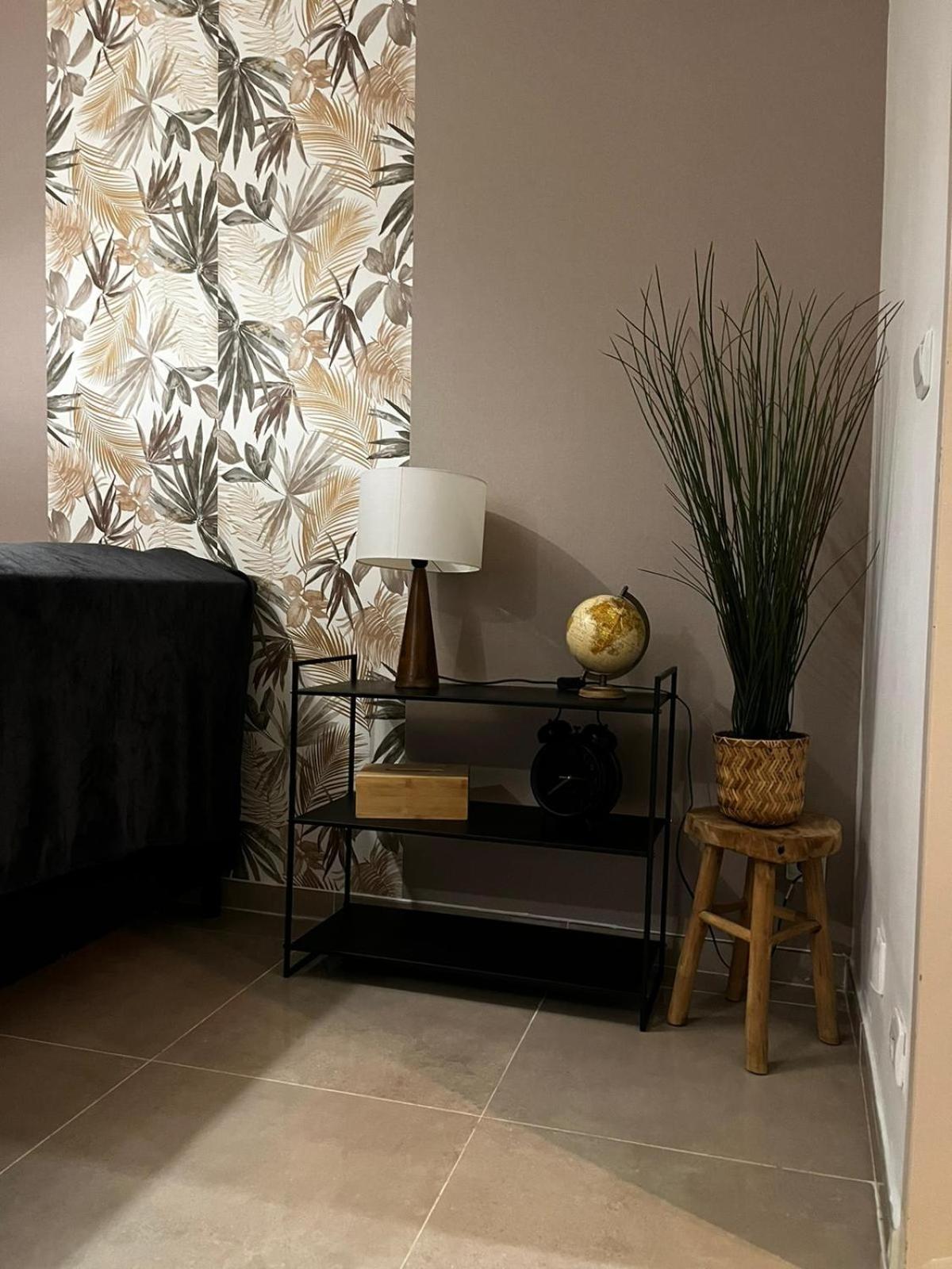 Appartement Des Carmes Нім Екстер'єр фото